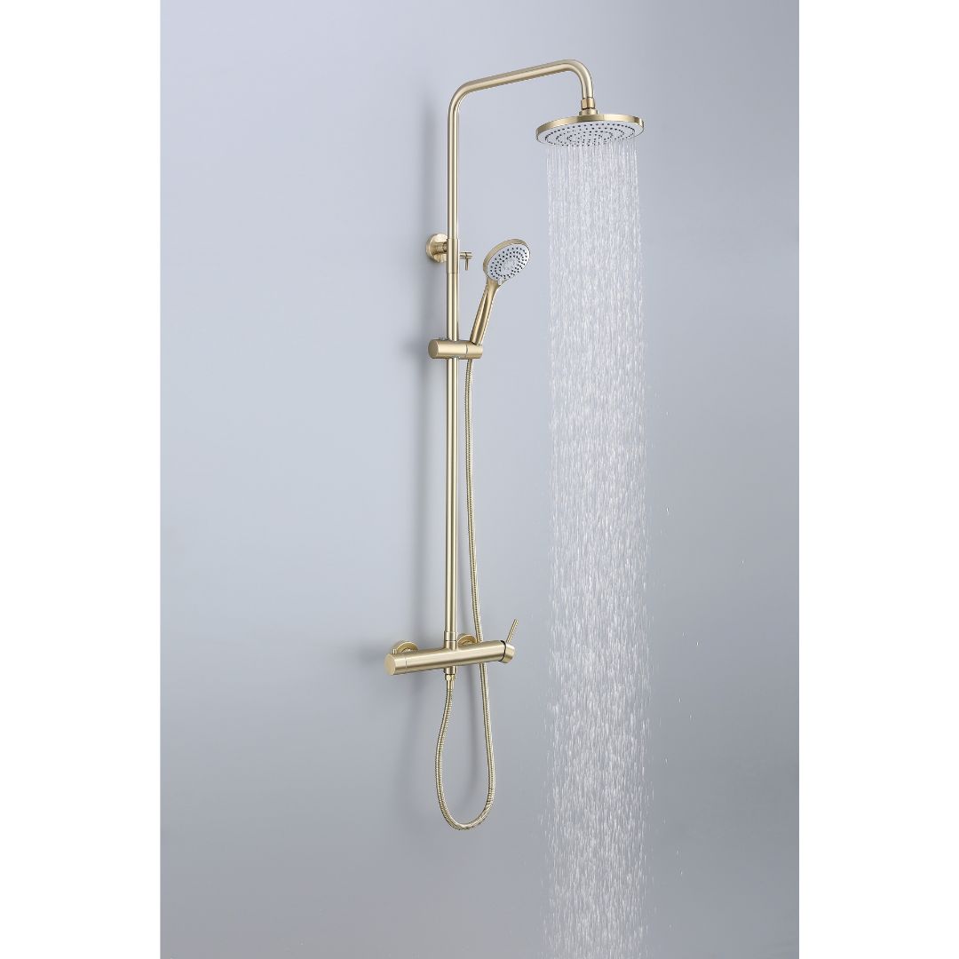 Colonne de douche en or brossé avec pommeaux de douche de tête et à main