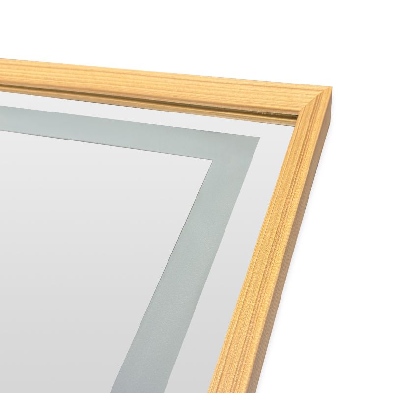 Miroir mural LED avec cadre bois : Élégant miroir mural lumineux avec un cadre en bois de chêne clair.