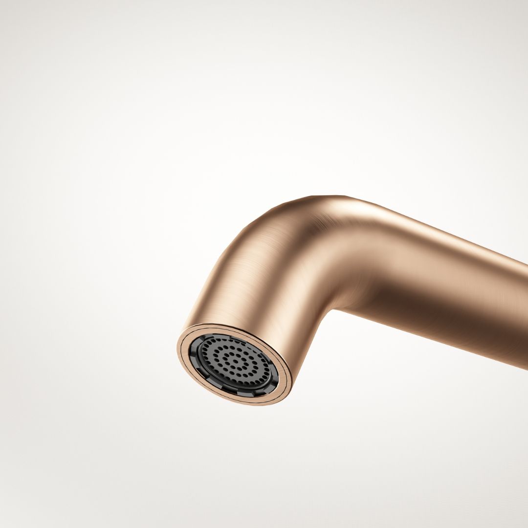 Robinet thermostatique en cuivre à bec encastré. Design élégant et moderne.