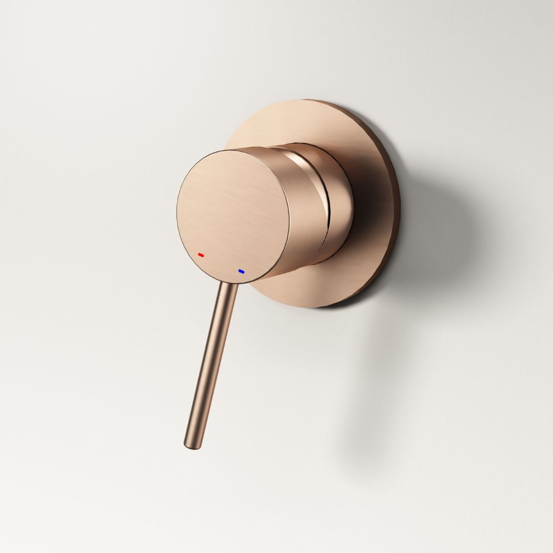 Robinet thermostatique encastré en cuivre, design minimaliste