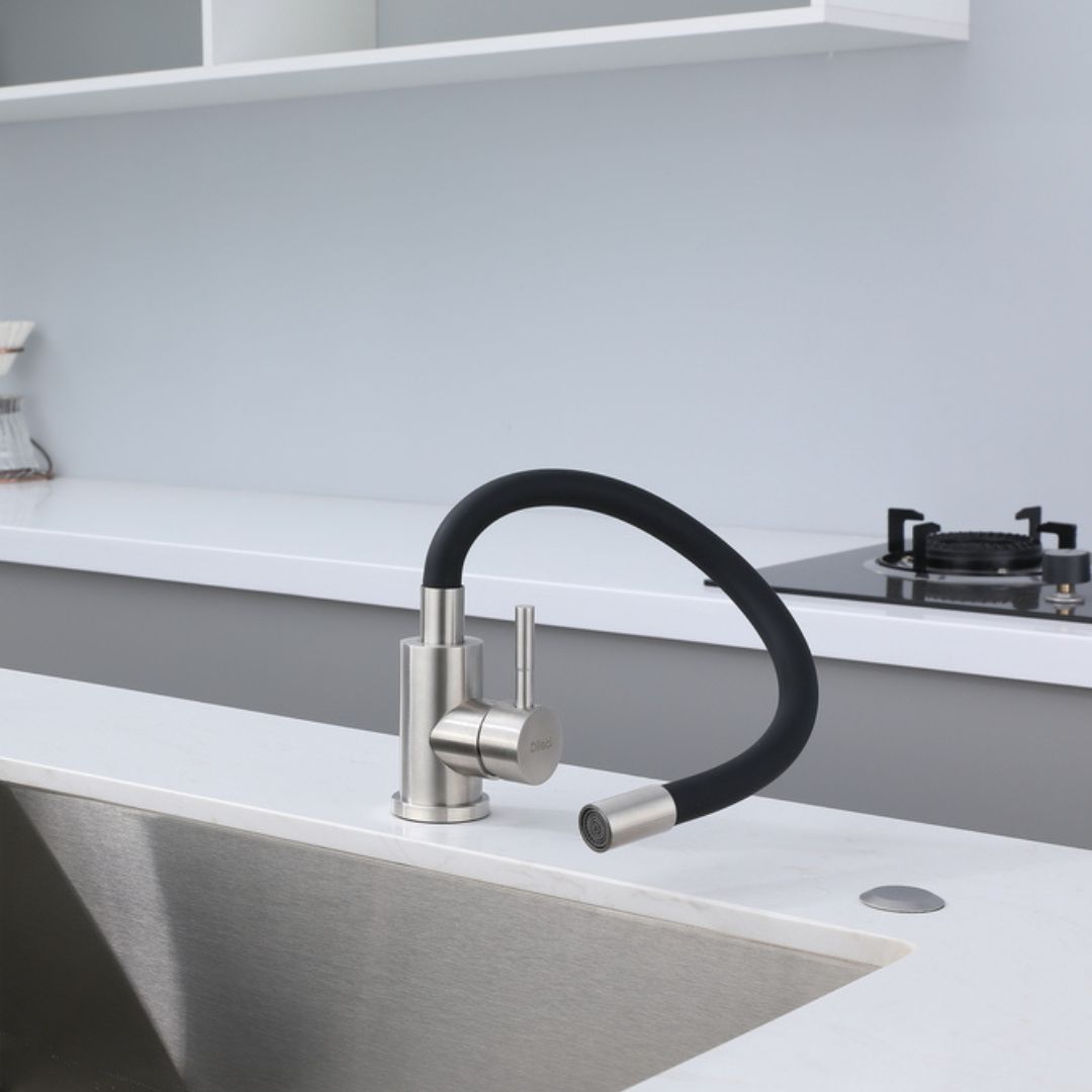 Robinet de cuisine chromé/noir avec bec col de cygne flexible