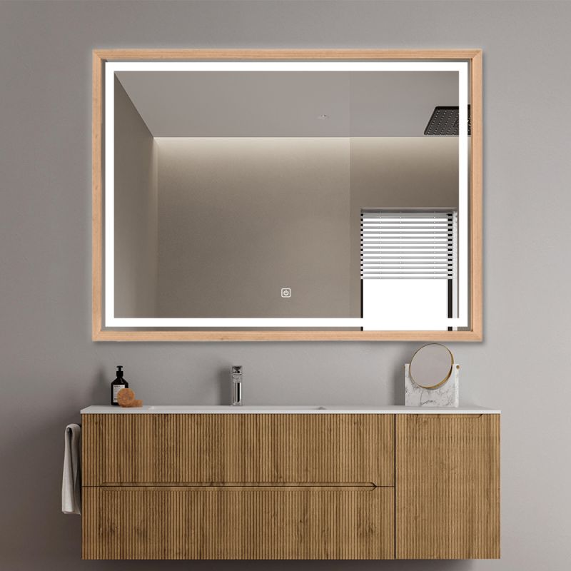 Miroir mural LED avec cadre bois: Élégant miroir de salle de bain rectangulaire avec éclairage LED intégré et cadre en bois.