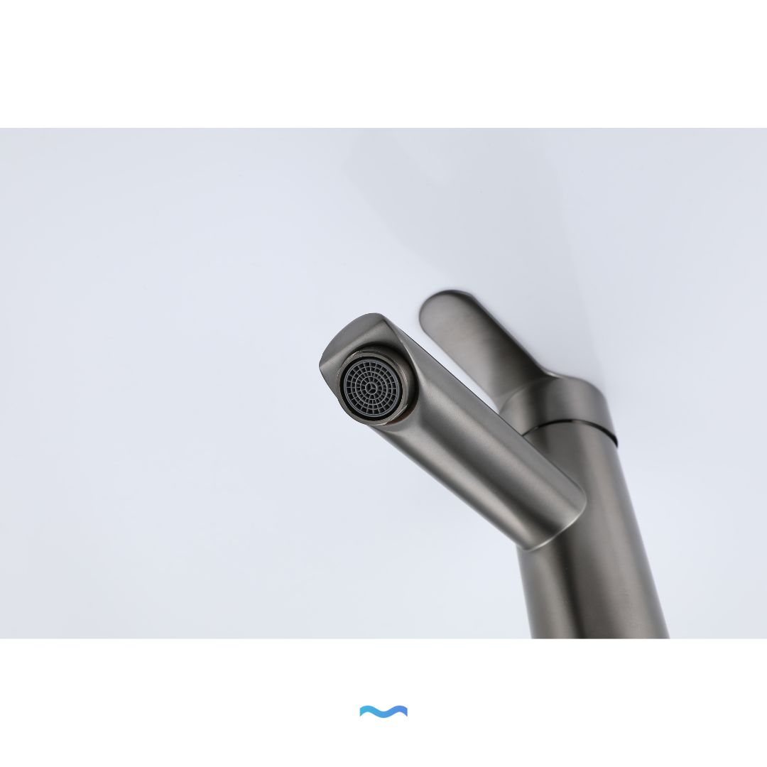 Robinet de salle de bain compact gris bronze au design moderne