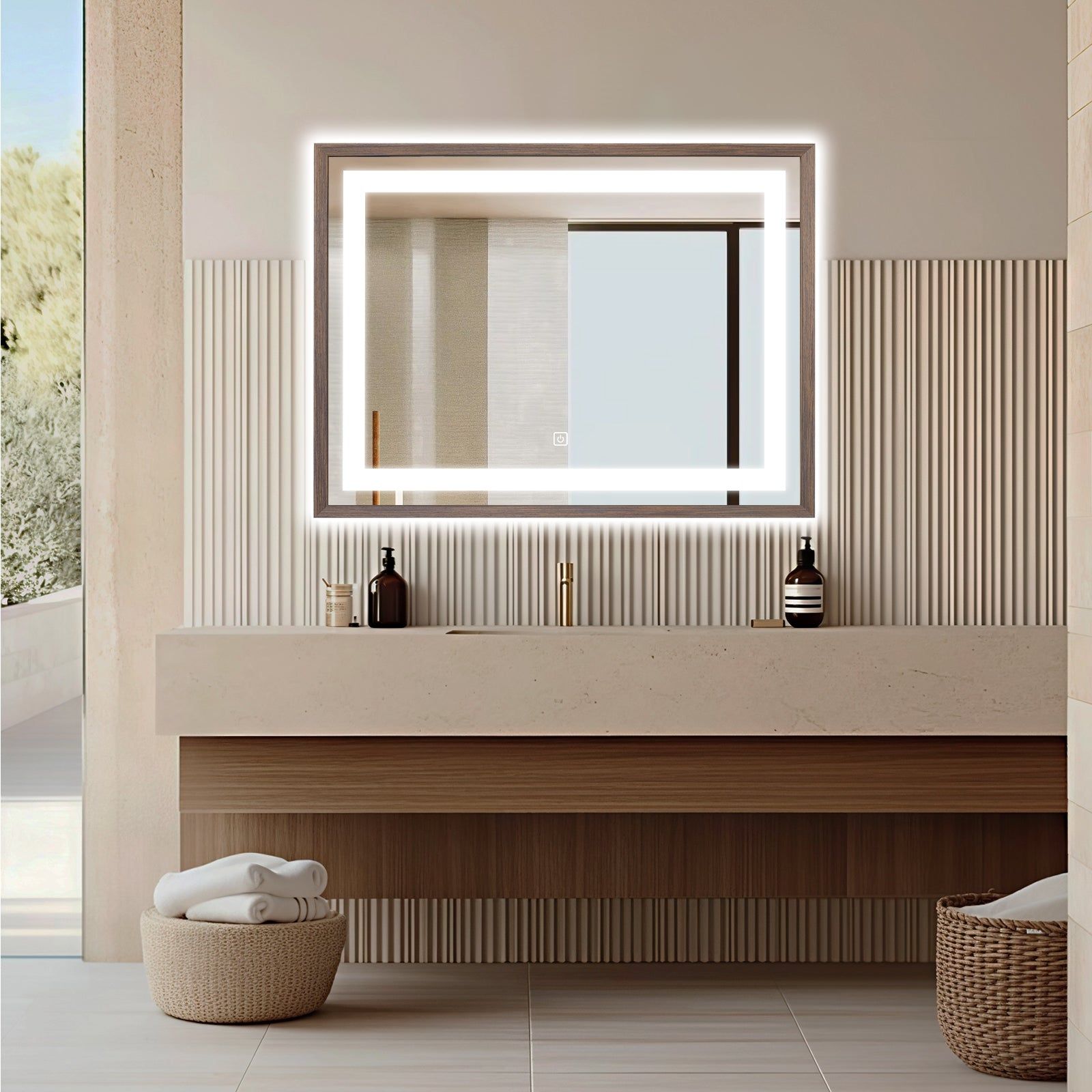 Miroir lumineux LED avec cadre bois Noyer foncé veinage naturel