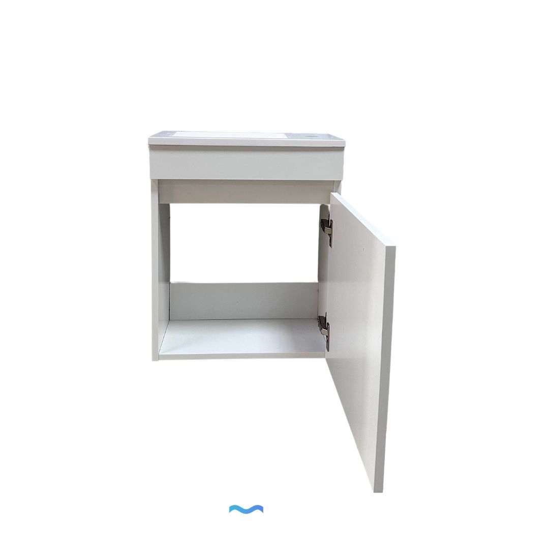 Meuble de salle de bain compact blanc avec lavabo et rangement intégrés