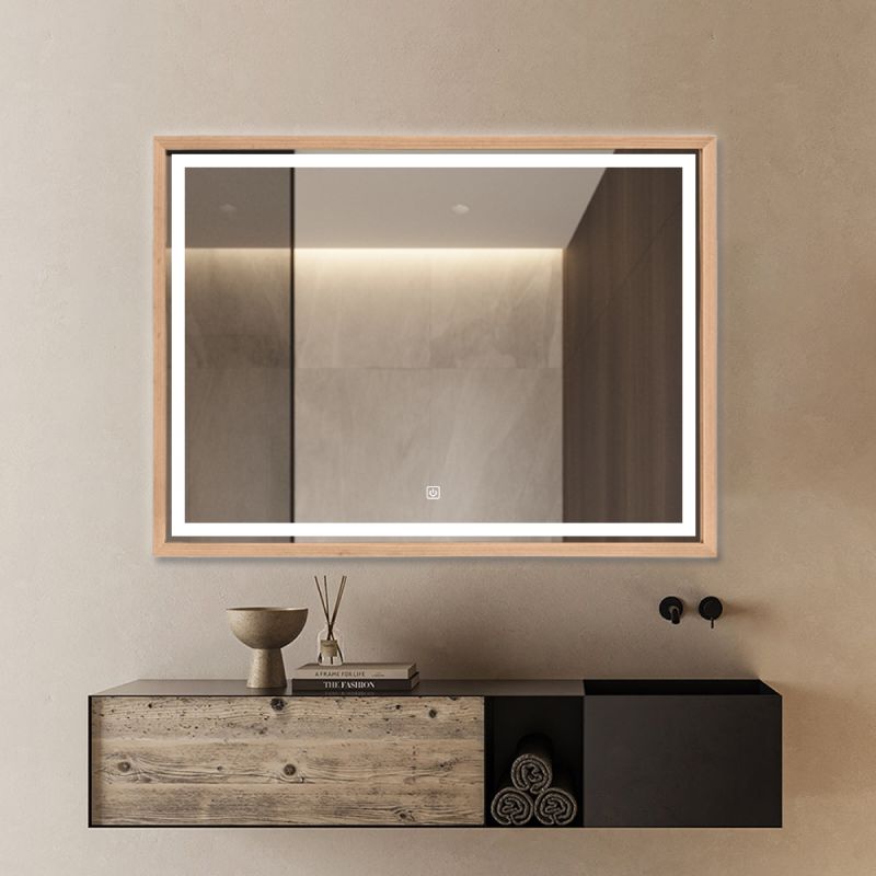 Miroir mural LED avec cadre bois: Élégant miroir de salle de bain rectangulaire avec éclairage LED intégré et cadre en bois.
