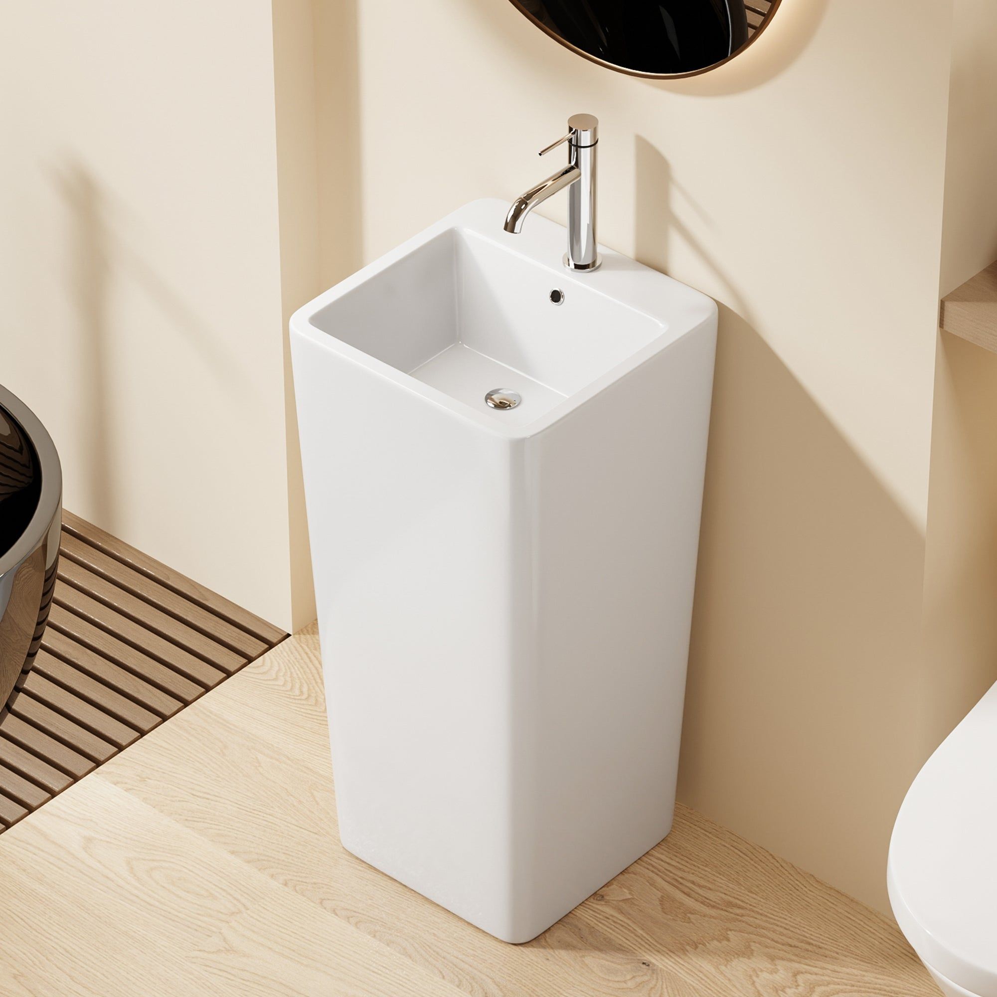 Lavabo Totem blanc carrée arrondie : Lavabo sur colonne carré blanc moderne avec coins arrondis et robinet chromé.