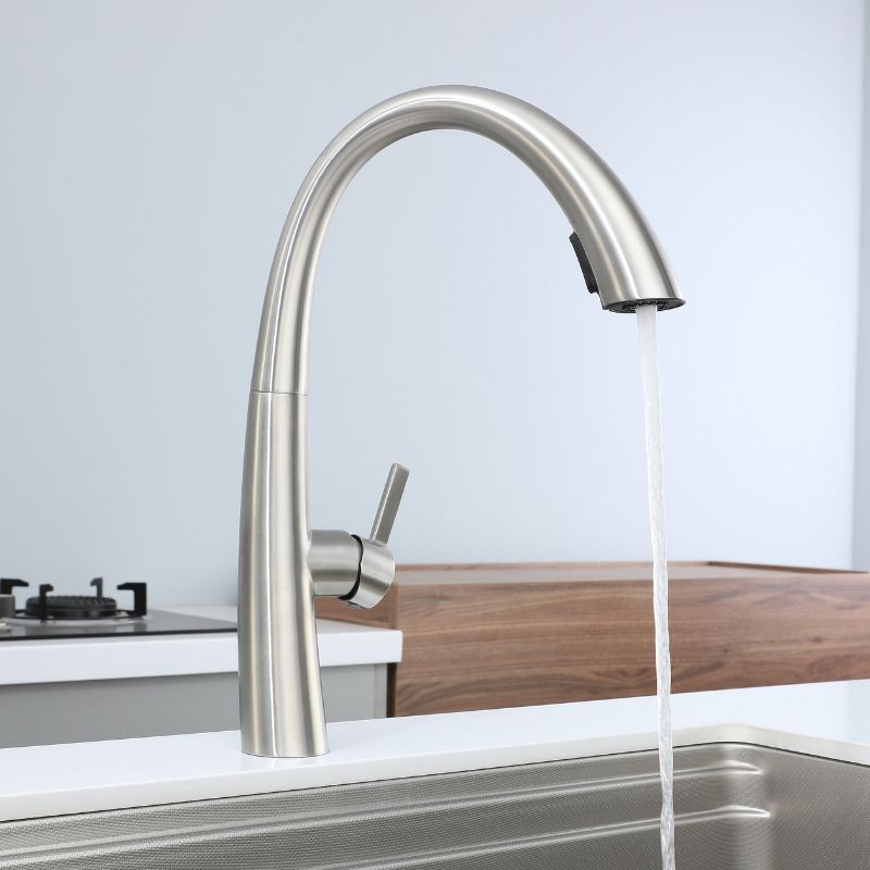 Robinet de cuisine contemporain, finition nickel brossé, design à grand arc avec douchette extractible. Robinet de cuisine contemporain – Nickel brossé/chromé