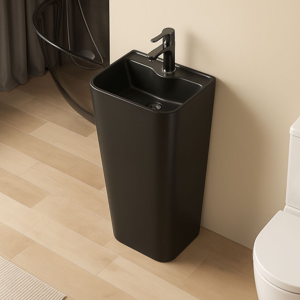 Lavabo totem noir rectangulaire H83 avec robinetterie chromée sur fond bois clair