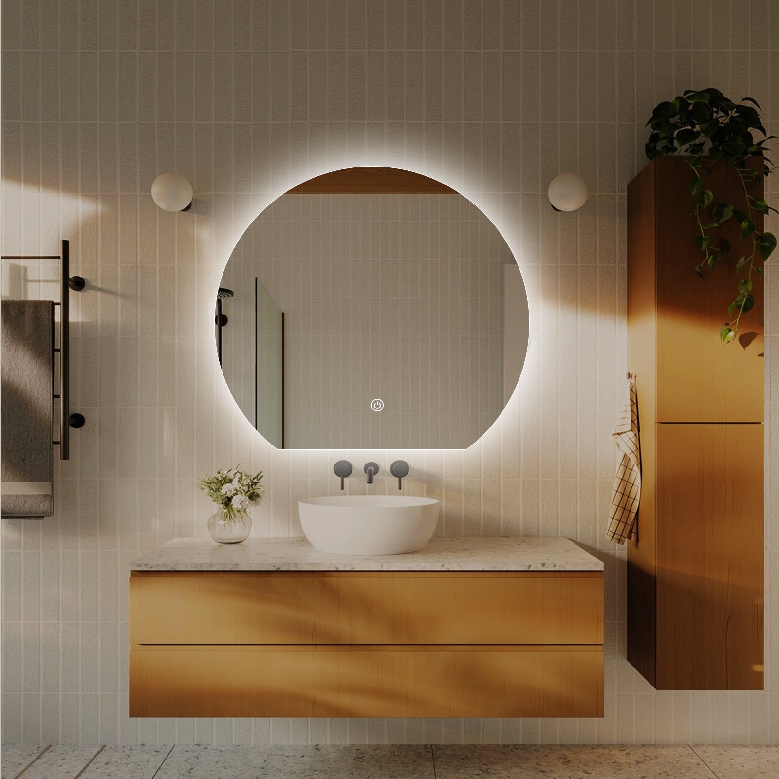 Miroir LED Design coupé 63x70 cm: Élégant miroir rond avec éclairage LED intégré, idéal pour salle de bain moderne.