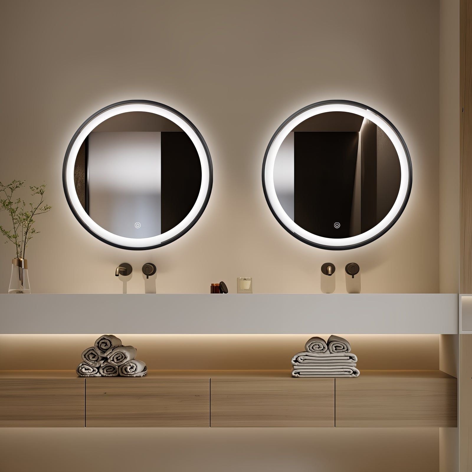 Miroir rond LED Ø70 cm avec cadre en aluminium noir : Paire de miroirs de salle de bain ronds éclairés à LED de 70 cm avec un cadre en aluminium noir élégant.