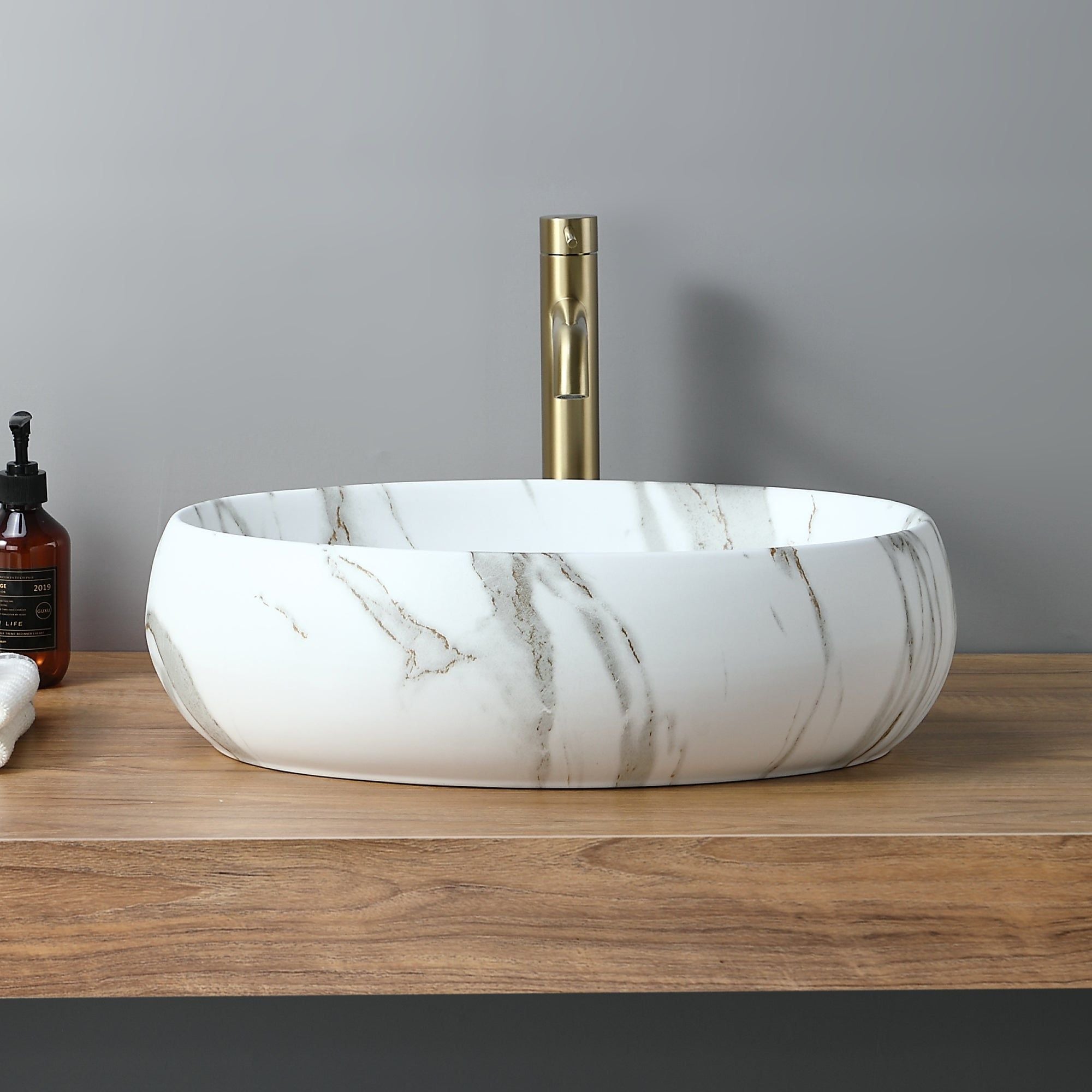 Vasque ovale effet marbre blanc (48x35cm)