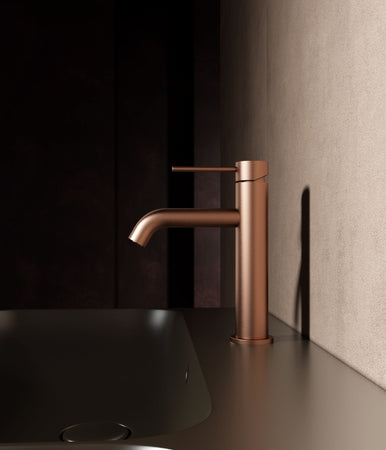 Robinet à bec court – Finition cuivre brossé