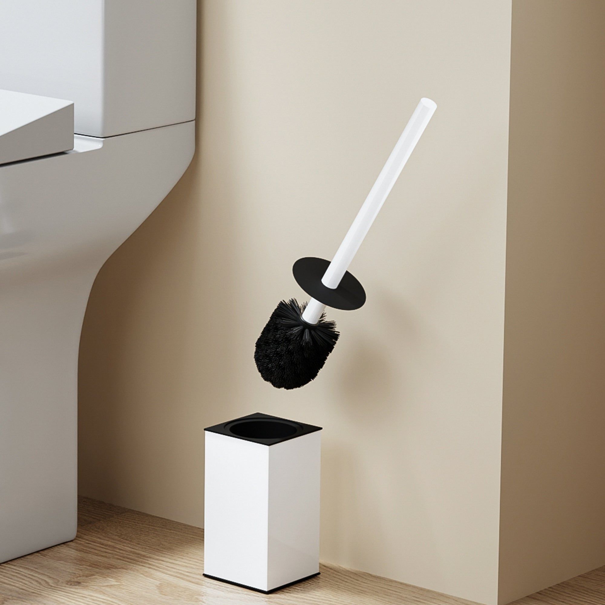 Brosse WC carrée blanche au design moderne, avec couvercle pour une hygiène optimale