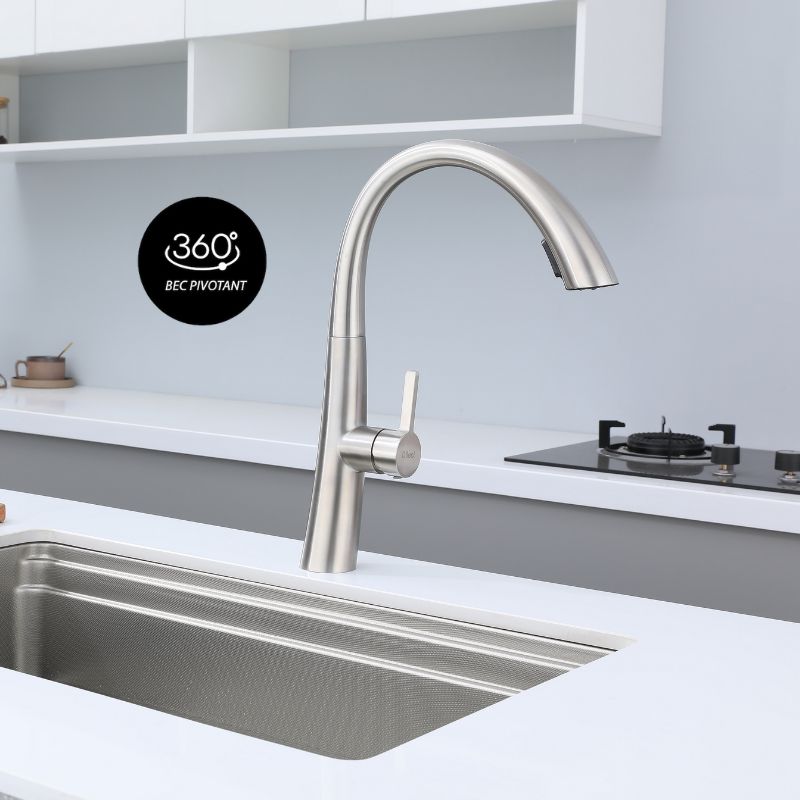 Robinet de cuisine contemporain en nickel brossé, Robinet de Cuisine Contemporain, doté d'un bec pivotant à 360° à arc élevé.