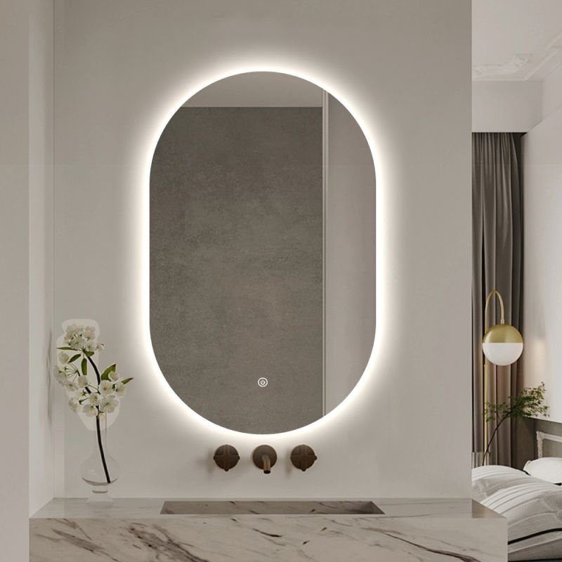 Miroir ovale LED 50x80cm : Miroir de salle de bain ovale élégant avec éclairage LED intégré, parfait pour les salles de bain modernes.