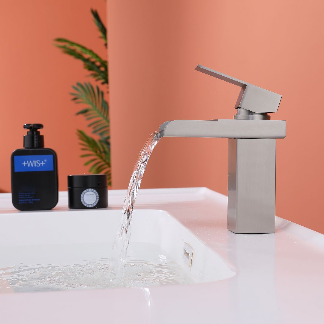 Robinet de salle de bain cascade en nickel brossé, design moderne à poignée unique, robinet de lavabo contemporain