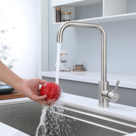 Robinet de cuisine design intemporel – Coloris Nickel Brossé/Chrome