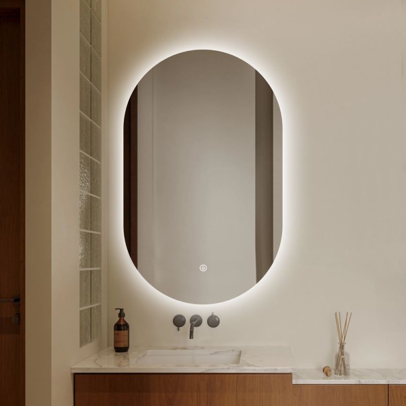 Miroir ovale LED 50x80cm : Élégant miroir de salle de bain ovale avec éclairage LED intégré, parfait pour les salles de bain modernes.