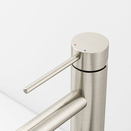 Robinet à bec haut 30 cm – Finition nickel brossé